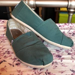 Forest green toms